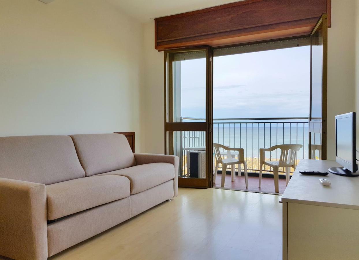 International Villa Lignano Sabbiadoro Exterior photo